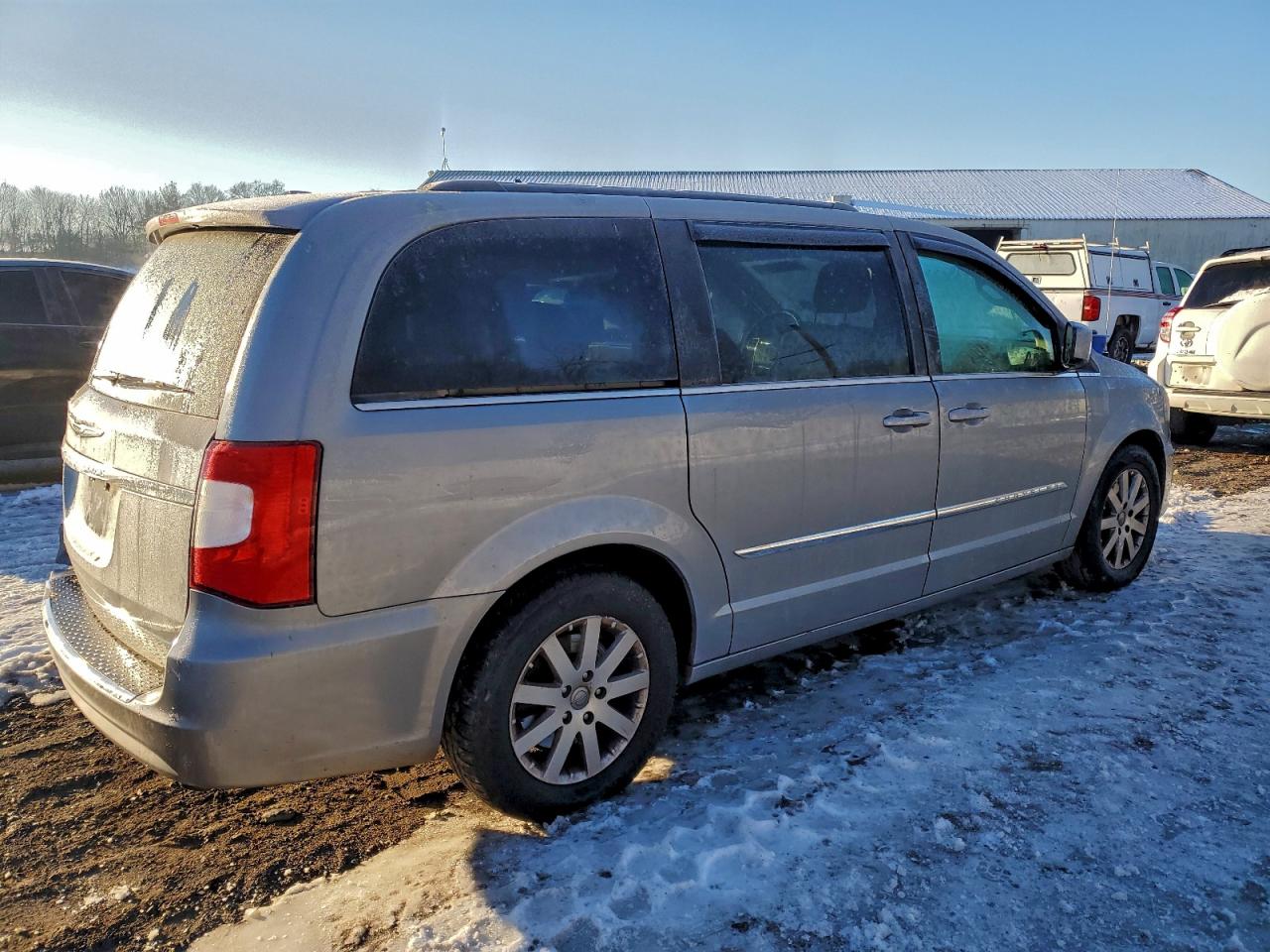 2013 CHRYSLER TOWN & COUNTRY TOURING photo 3