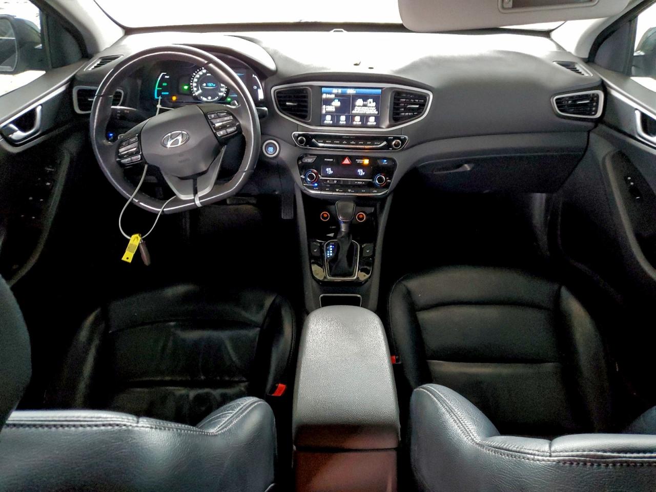 2019 HYUNDAI IONIQ SEL photo 8