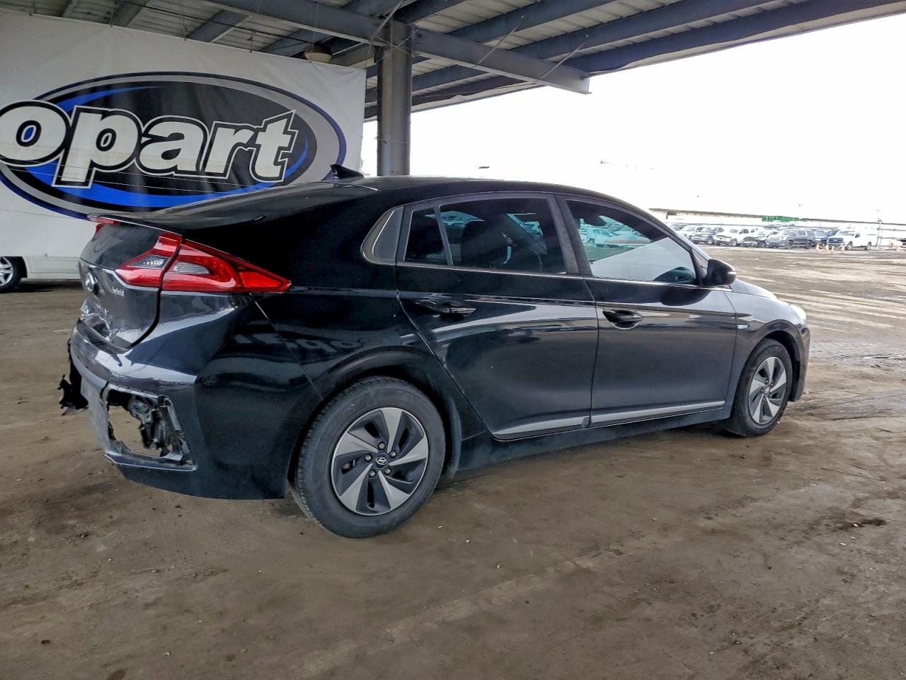2019 HYUNDAI IONIQ SEL photo 3