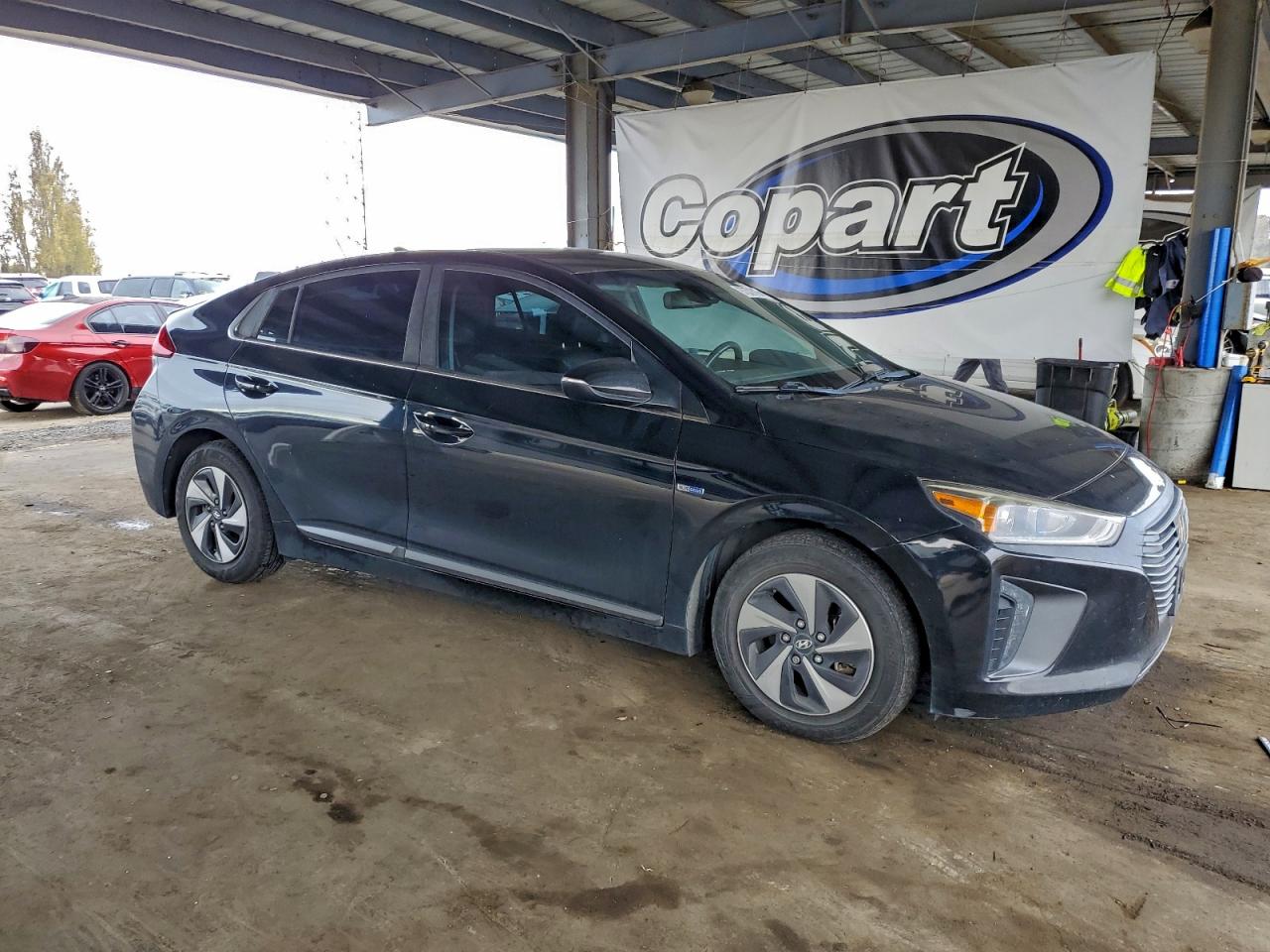 2019 HYUNDAI IONIQ SEL photo 4