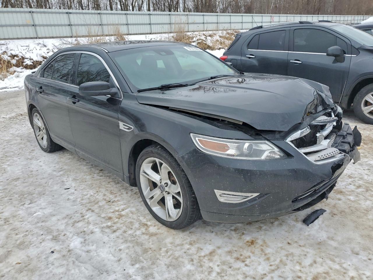 2012 FORD TAURUS SHO photo 4