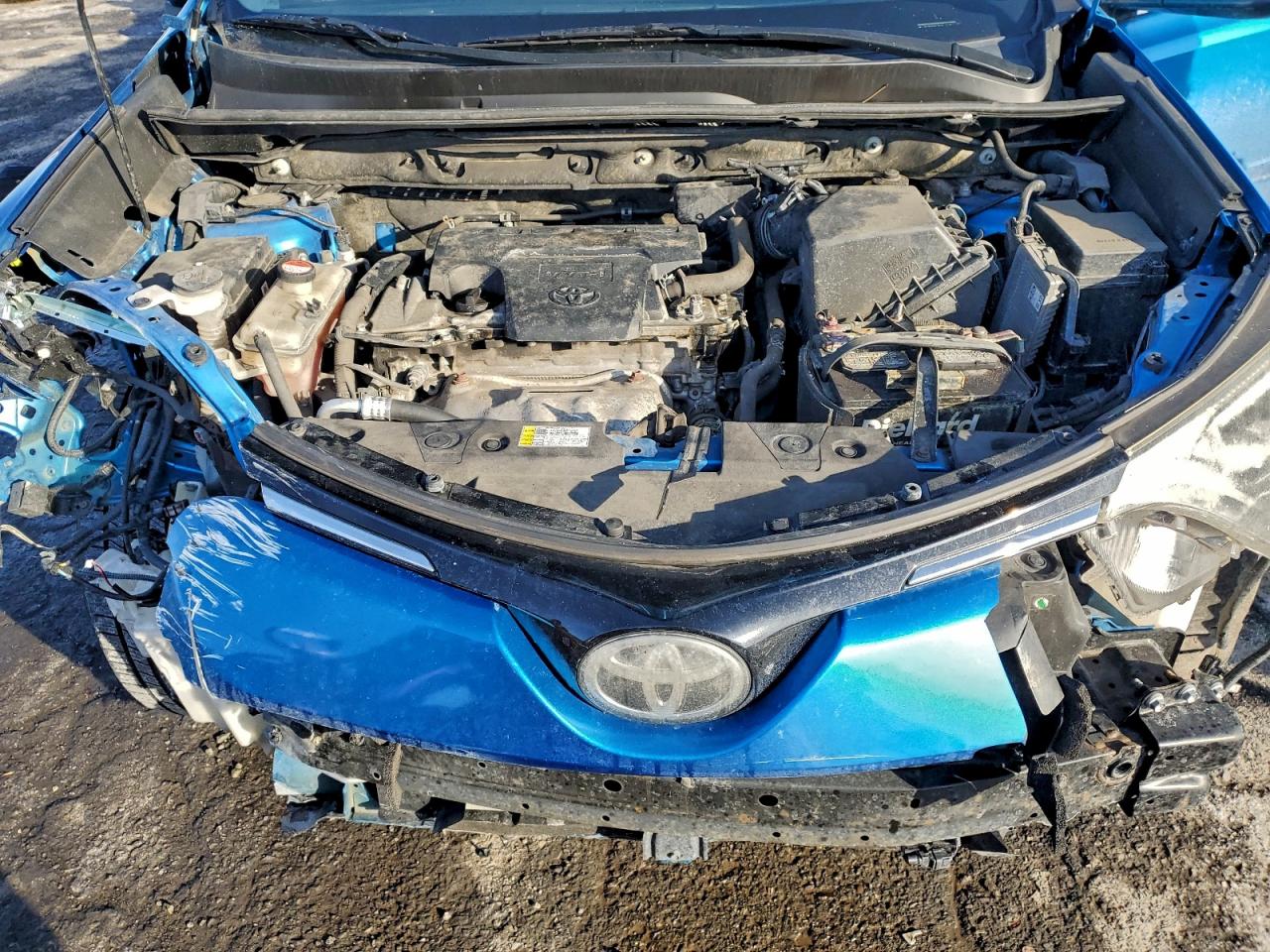 2016 TOYOTA RAV4 XLE photo 23