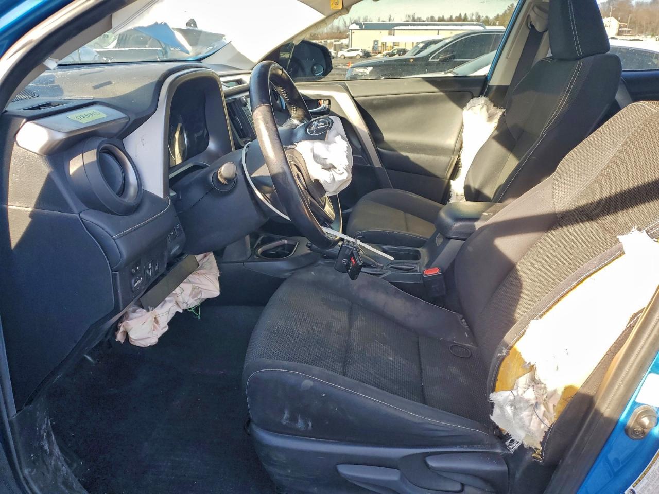 2016 TOYOTA RAV4 XLE photo 13