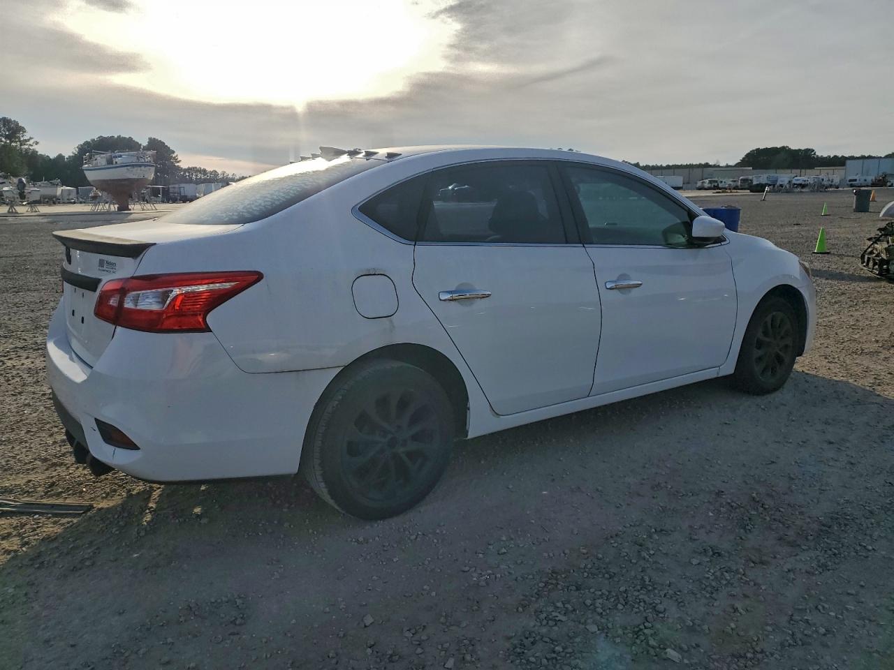 2018 NISSAN SENTRA S photo 3