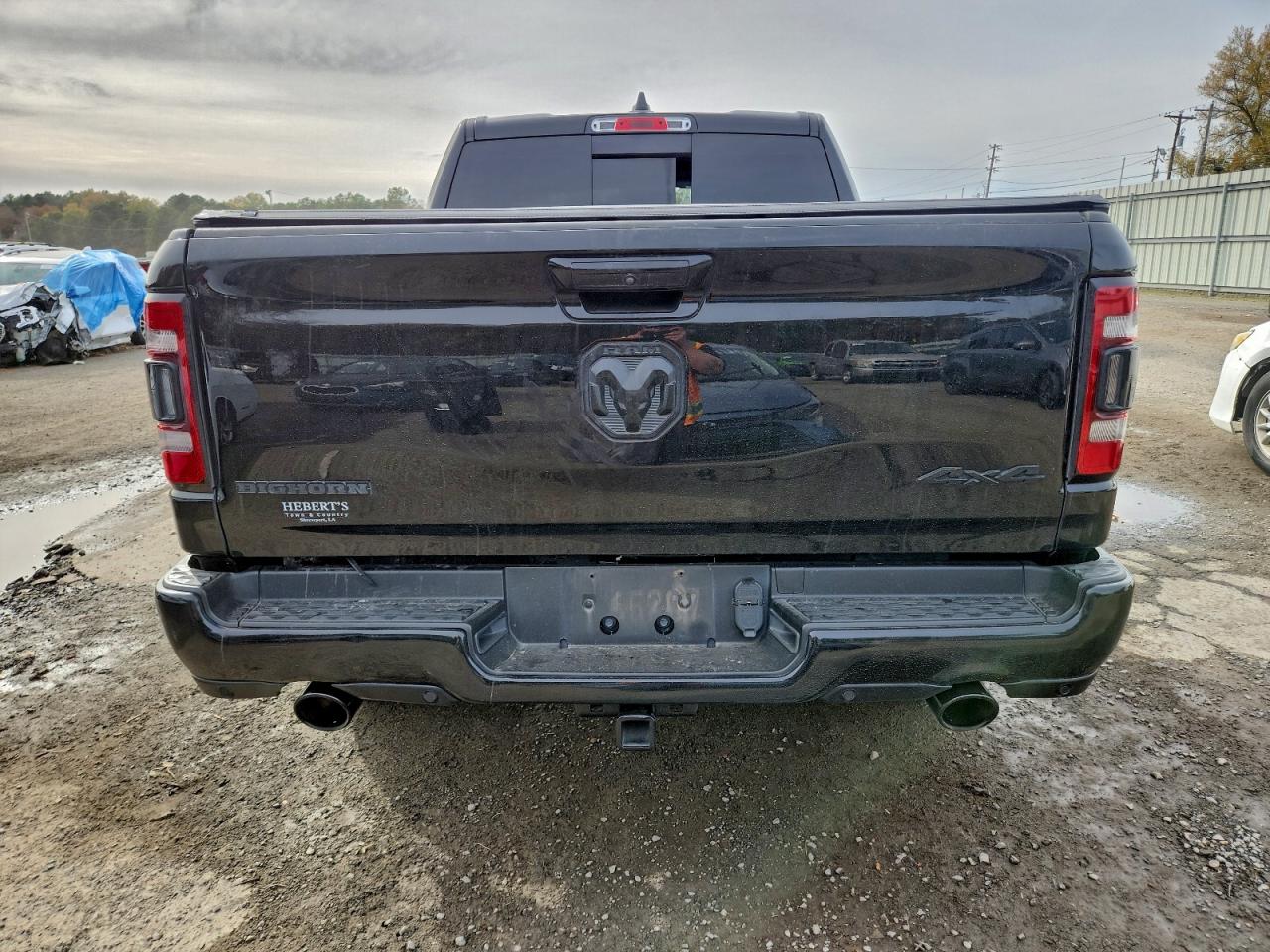 2021 RAM 1500 photo 16