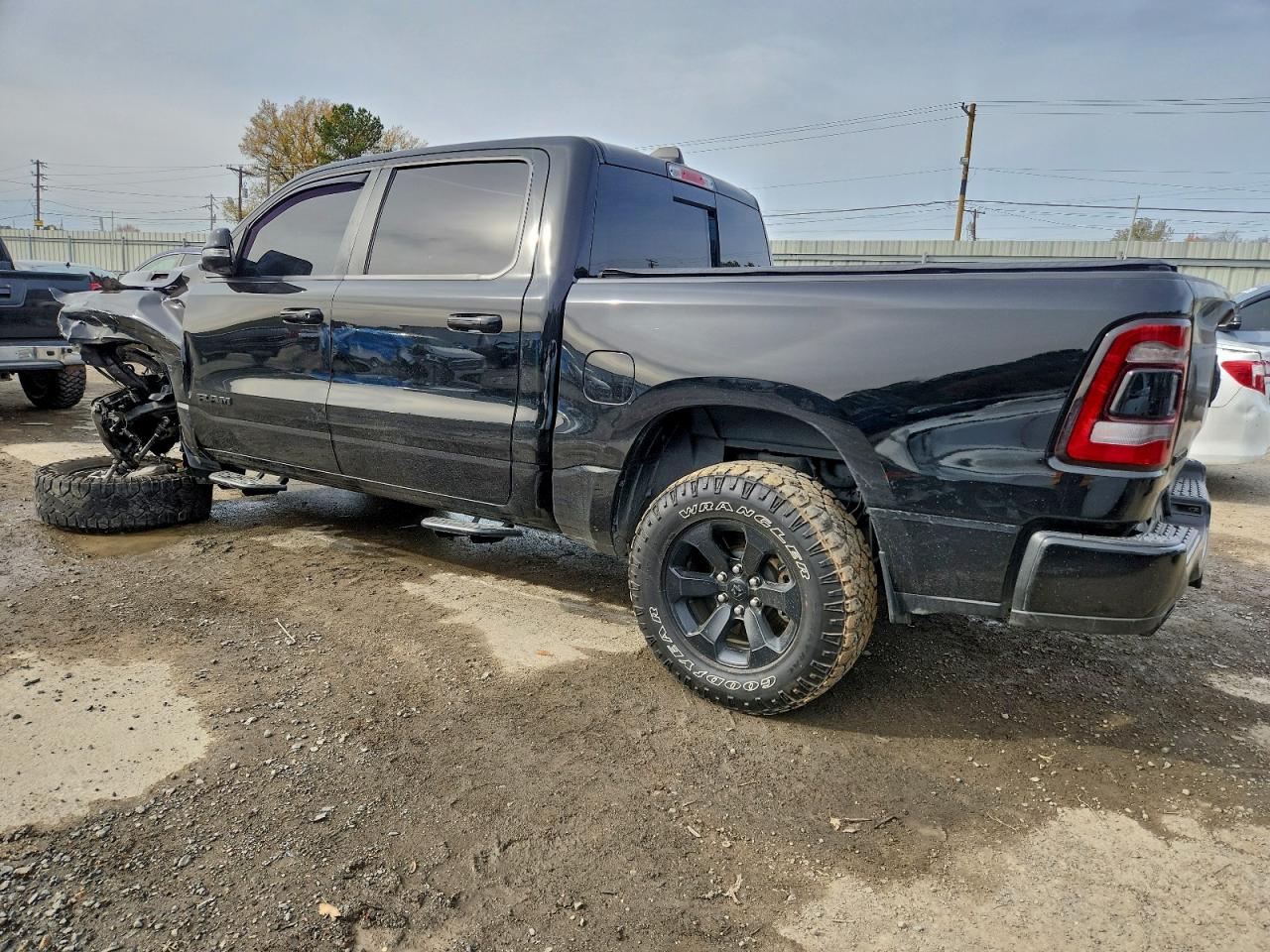 2021 RAM 1500 photo 4
