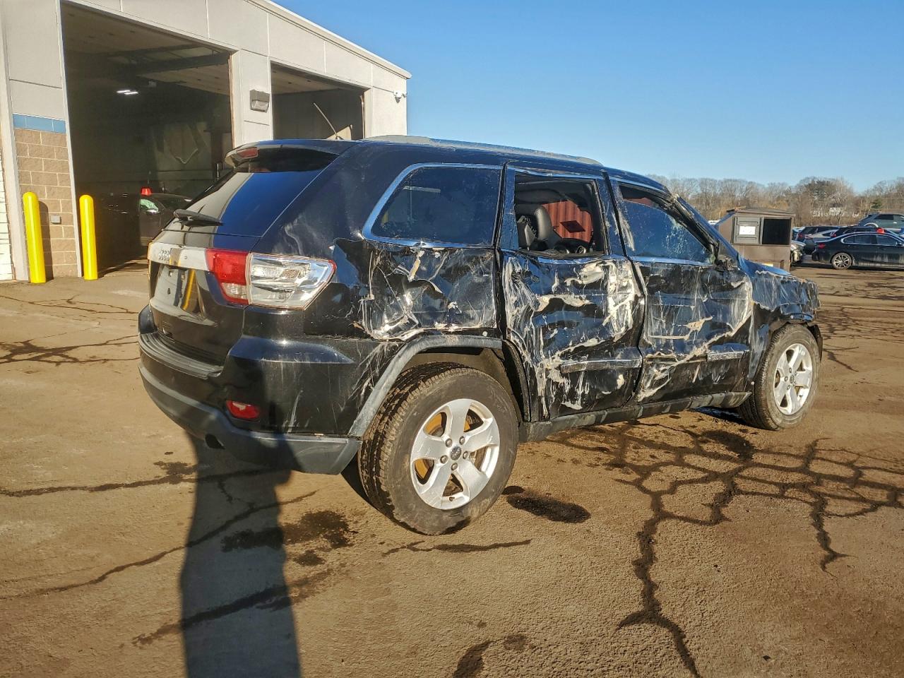 2012 JEEP GRAND CHEROKEE LAREDO photo 3