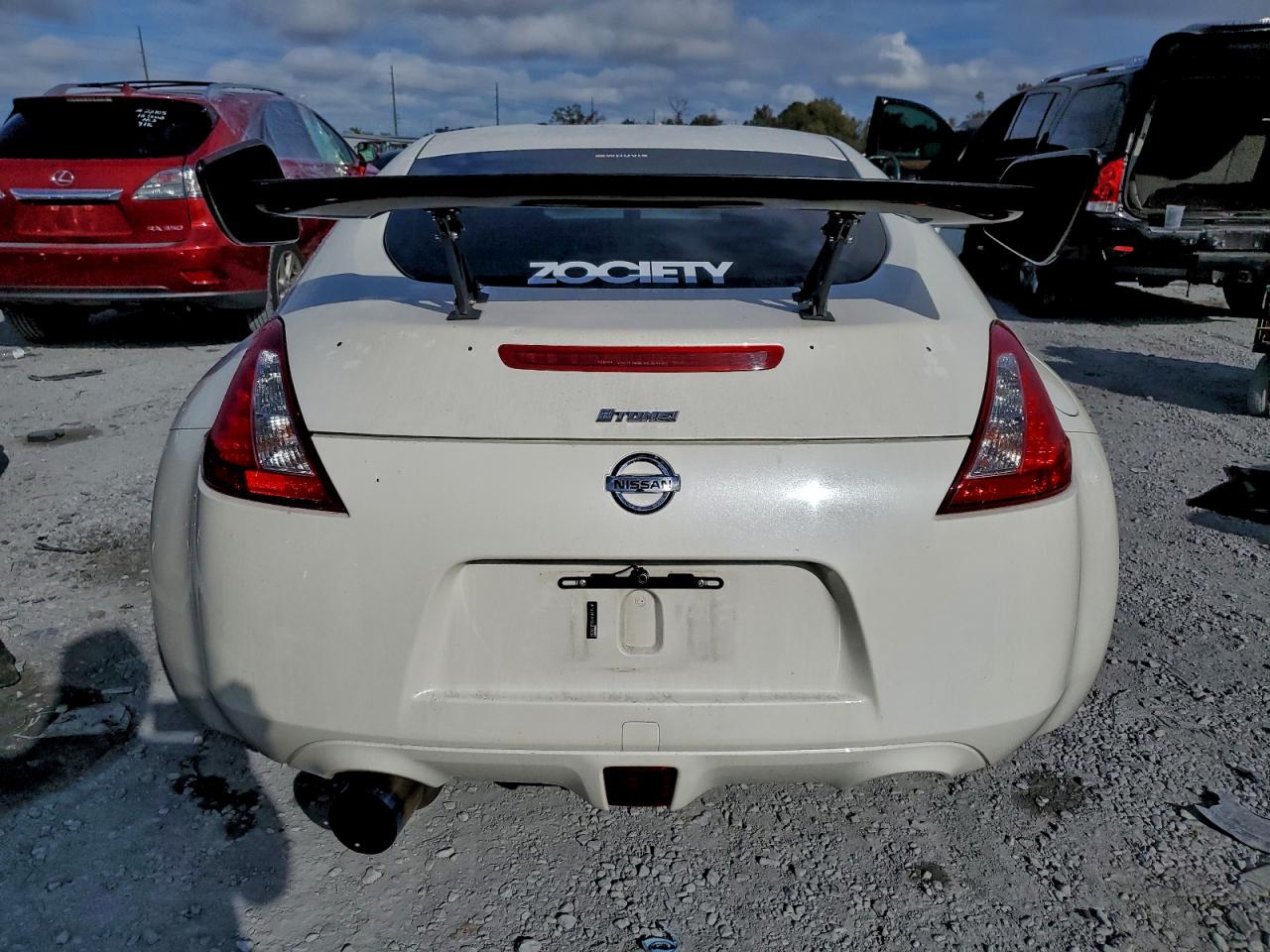 2016 NISSAN 370Z BASE photo 16