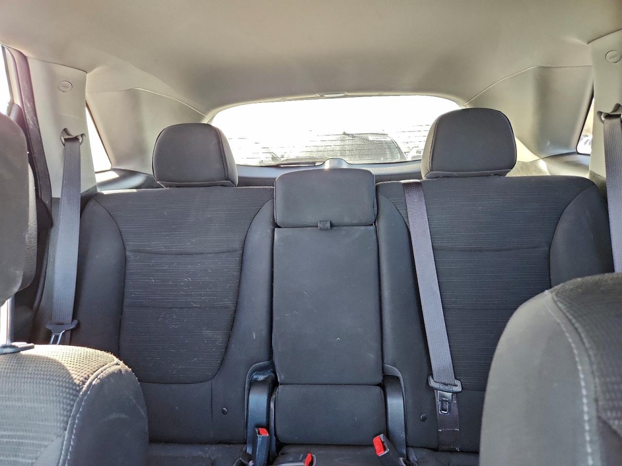 2015 KIA SORENTO LX photo 19