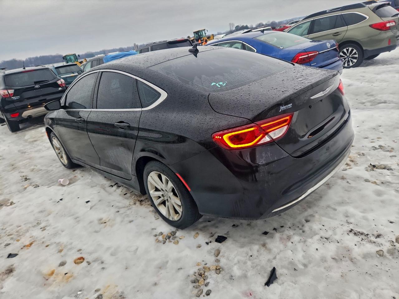 2015 CHRYSLER 200 LIMITED photo 5