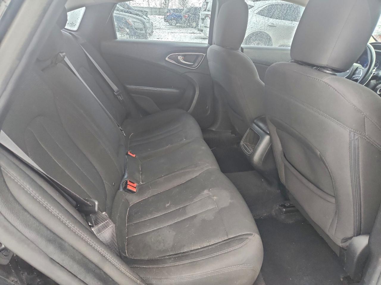 2015 CHRYSLER 200 LIMITED photo 37