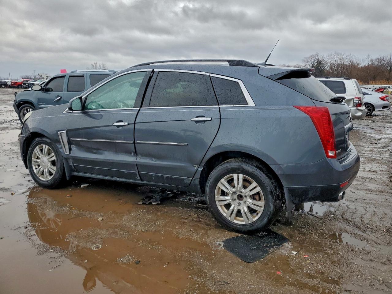 2013 CADILLAC SRX photo 2