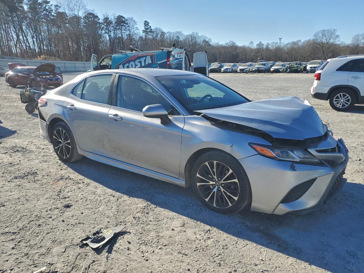 2019 TOYOTA CAMRY L photo 4