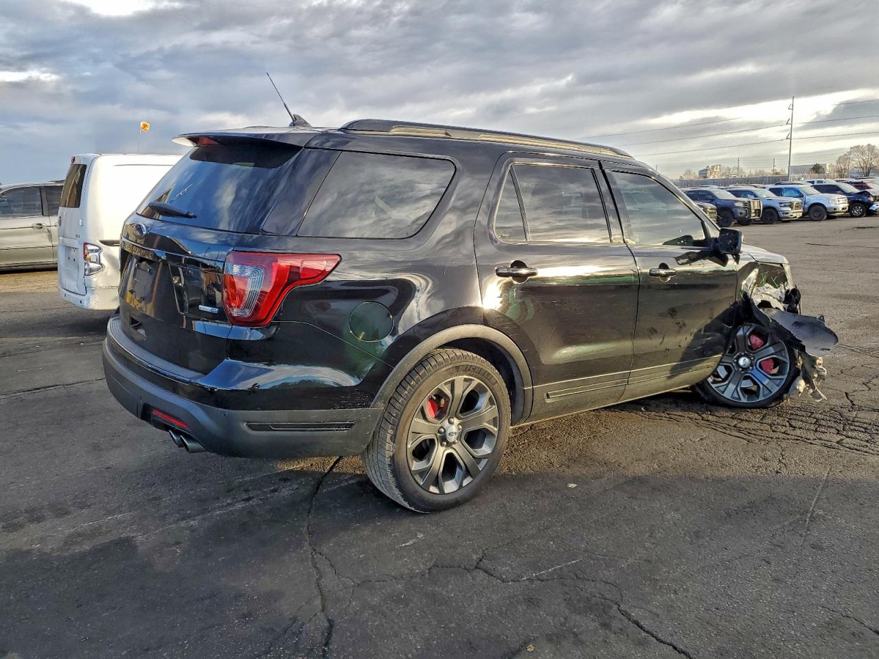 2018 FORD EXPLORER SPORT photo 3