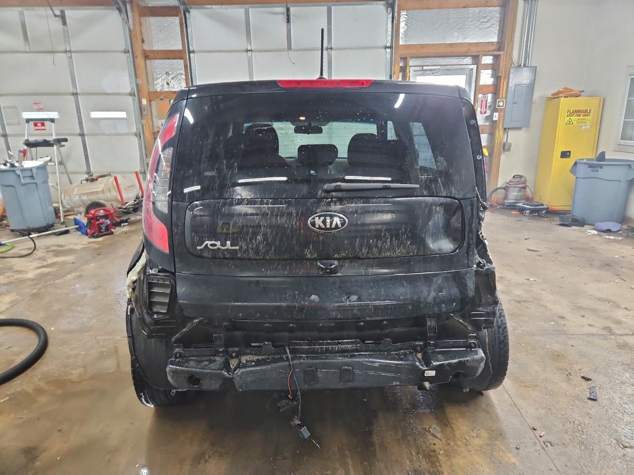 2016 KIA SOUL + photo 6