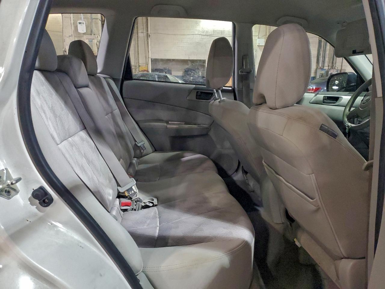 2010 SUBARU FORESTER XS photo 21