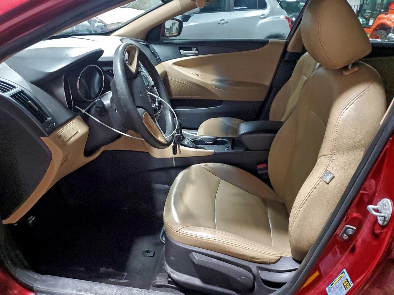 2011 HYUNDAI SONATA GLS photo 25