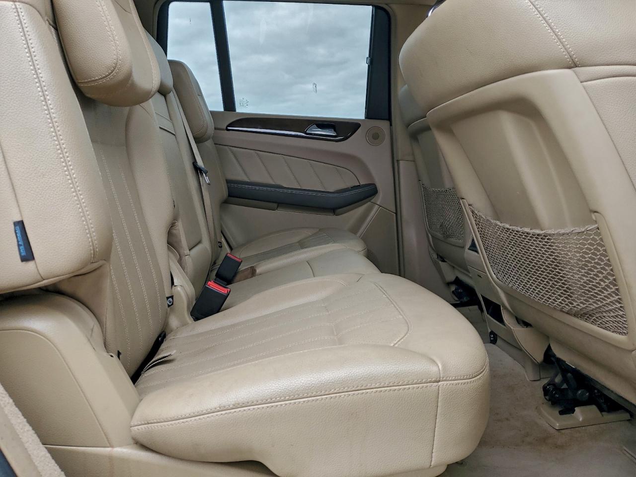 2015 MERCEDES-BENZ GL 450 4MATIC photo 11
