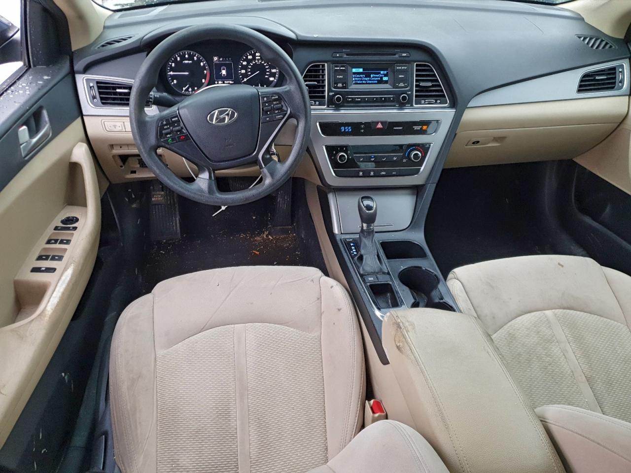 2015 HYUNDAI SONATA SE photo 8