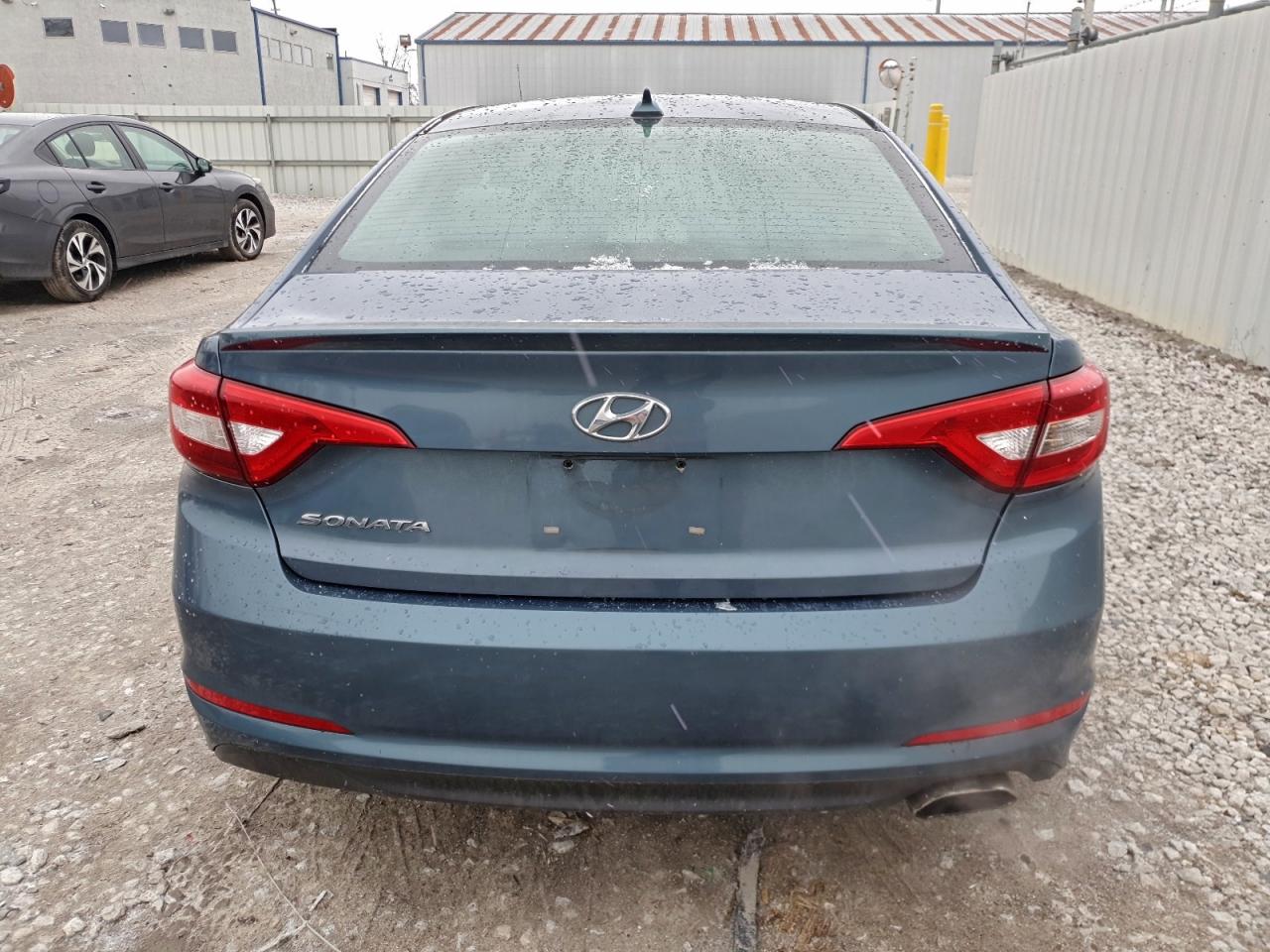 2015 HYUNDAI SONATA SE photo 6