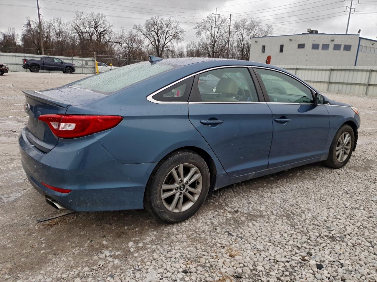 2015 HYUNDAI SONATA SE photo 3