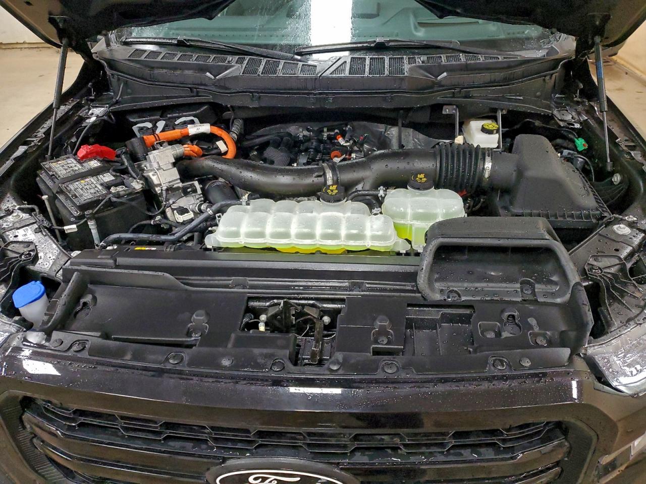 2025 FORD F150 LARIAT photo 21
