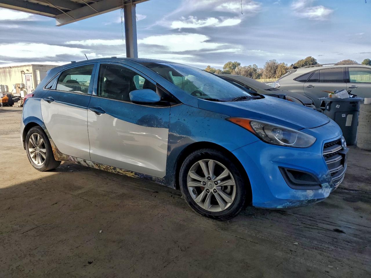 2016 HYUNDAI ELANTRA GT photo 7