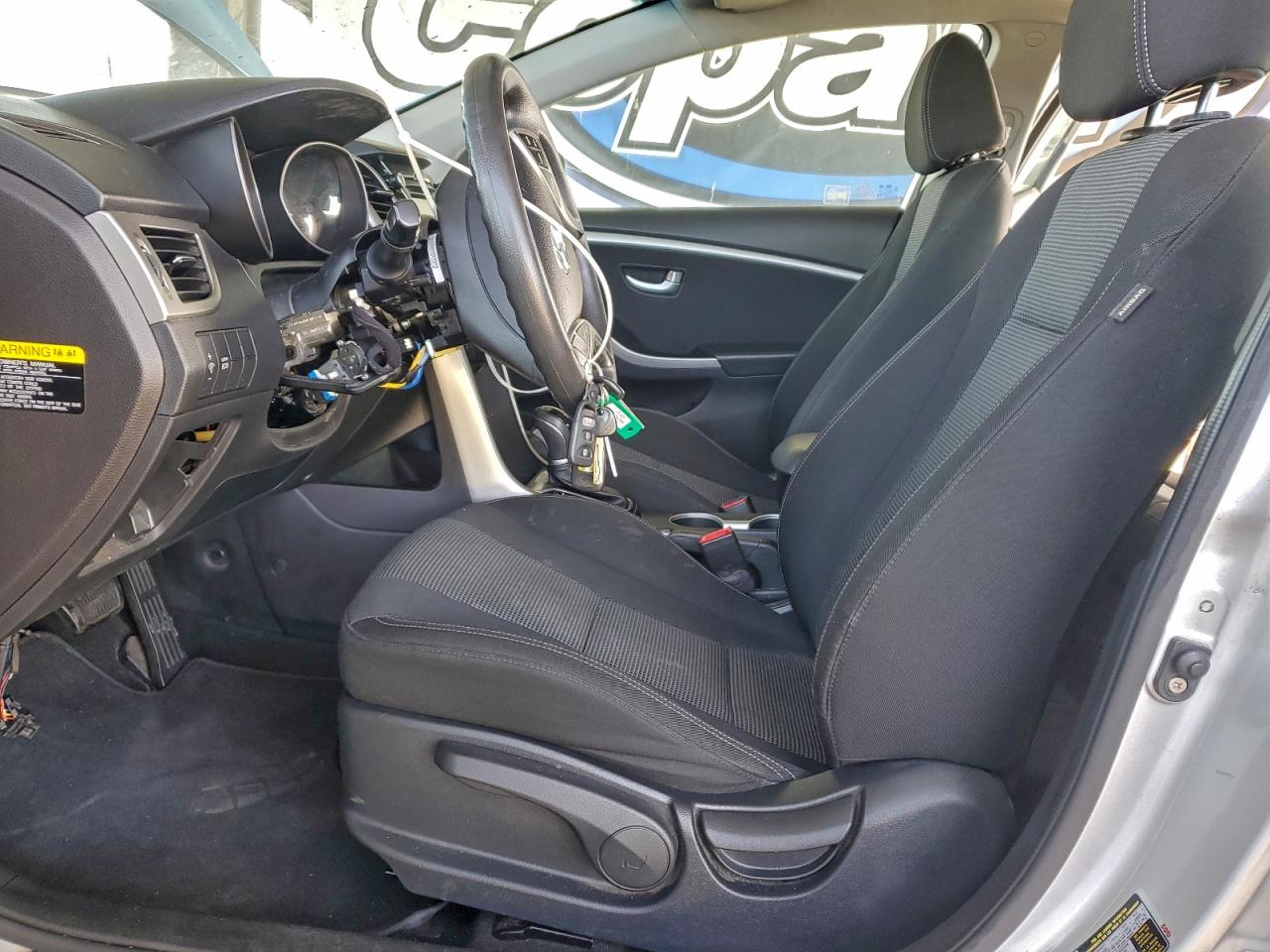 2016 HYUNDAI ELANTRA GT photo 13