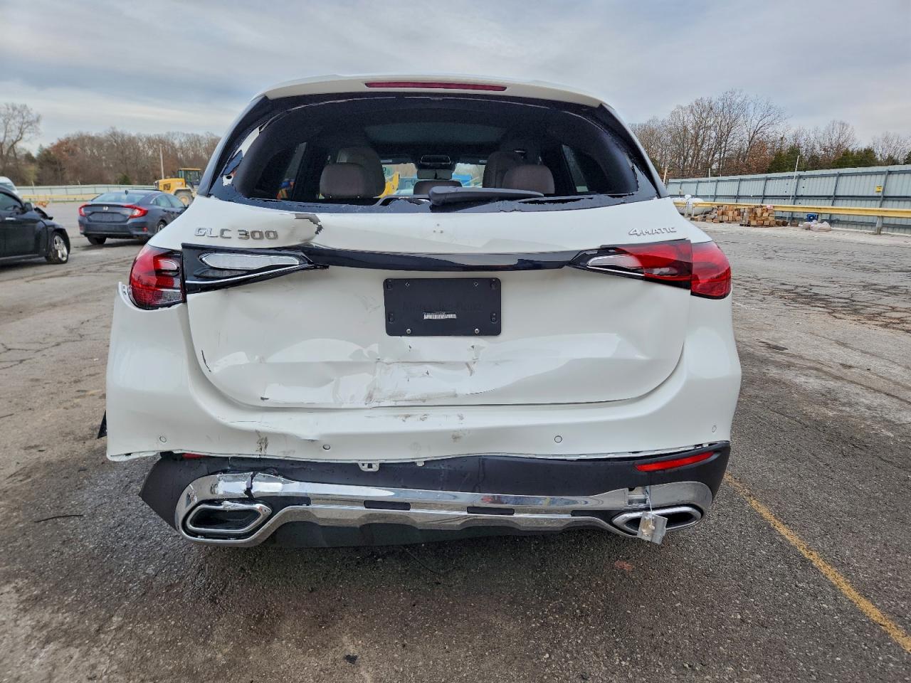 2025 MERCEDES-BENZ GLC 300 4MATIC photo 6