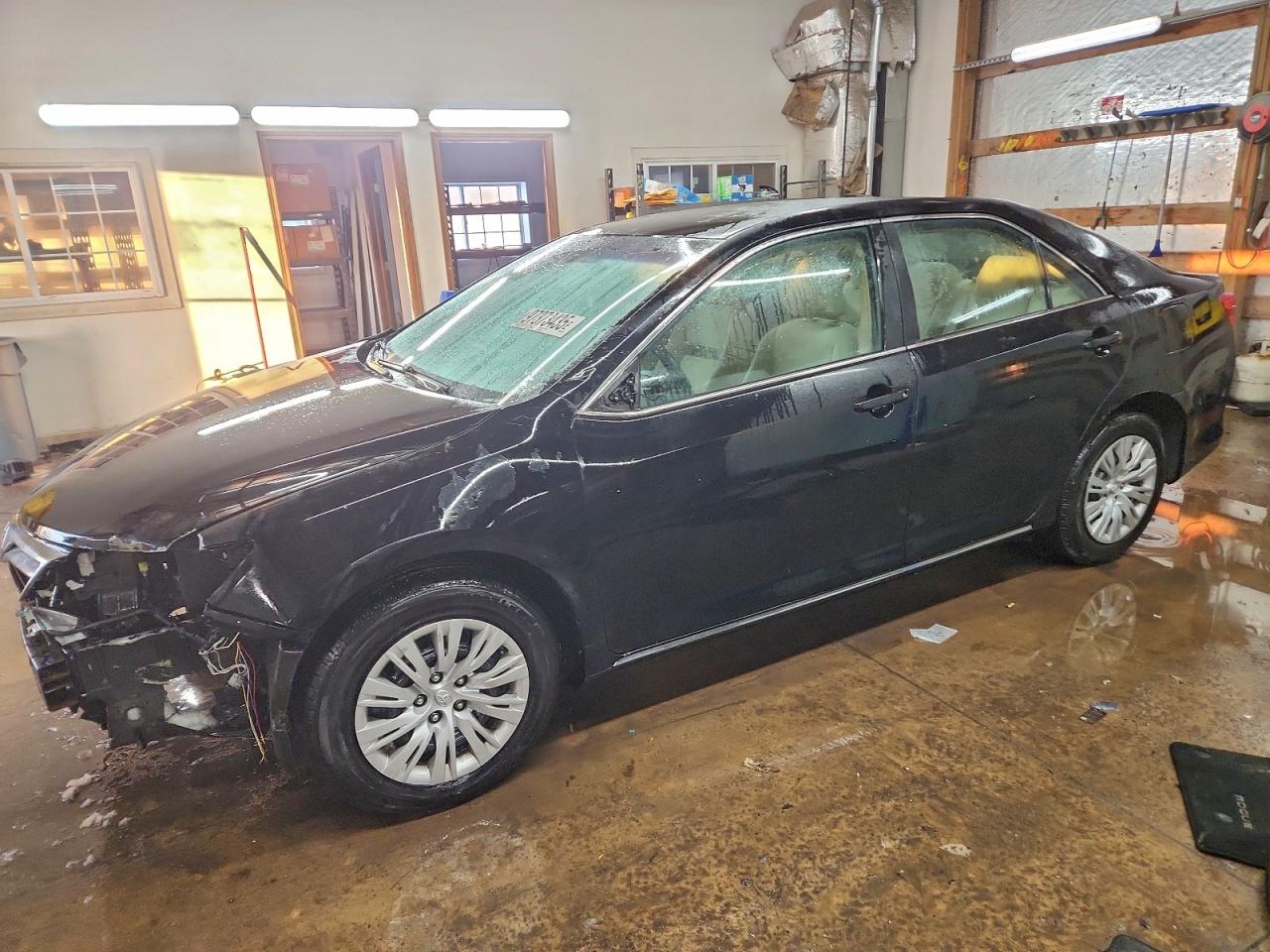 2013 TOYOTA CAMRY