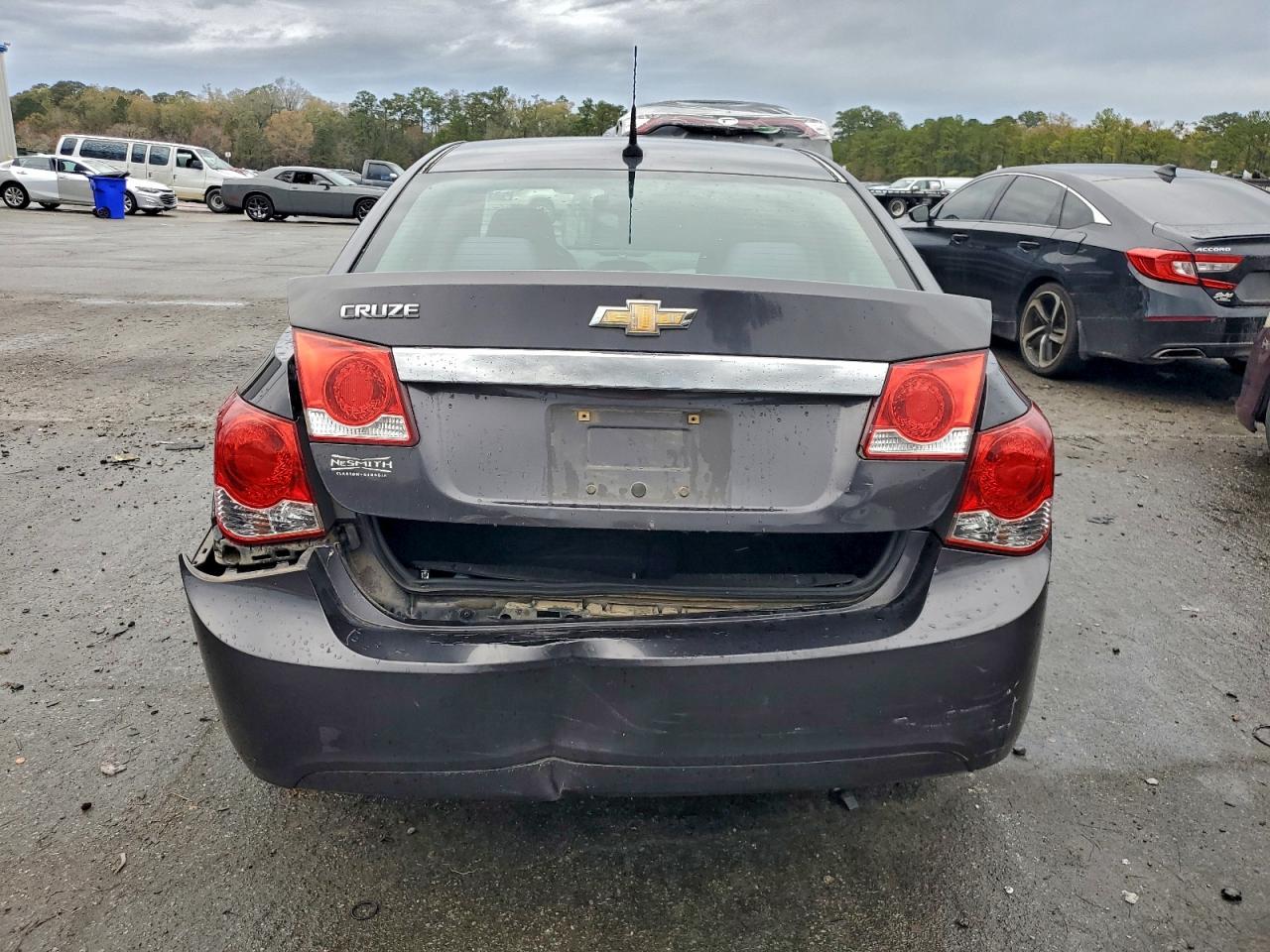 2014 CHEVROLET CRUZE LS photo 11