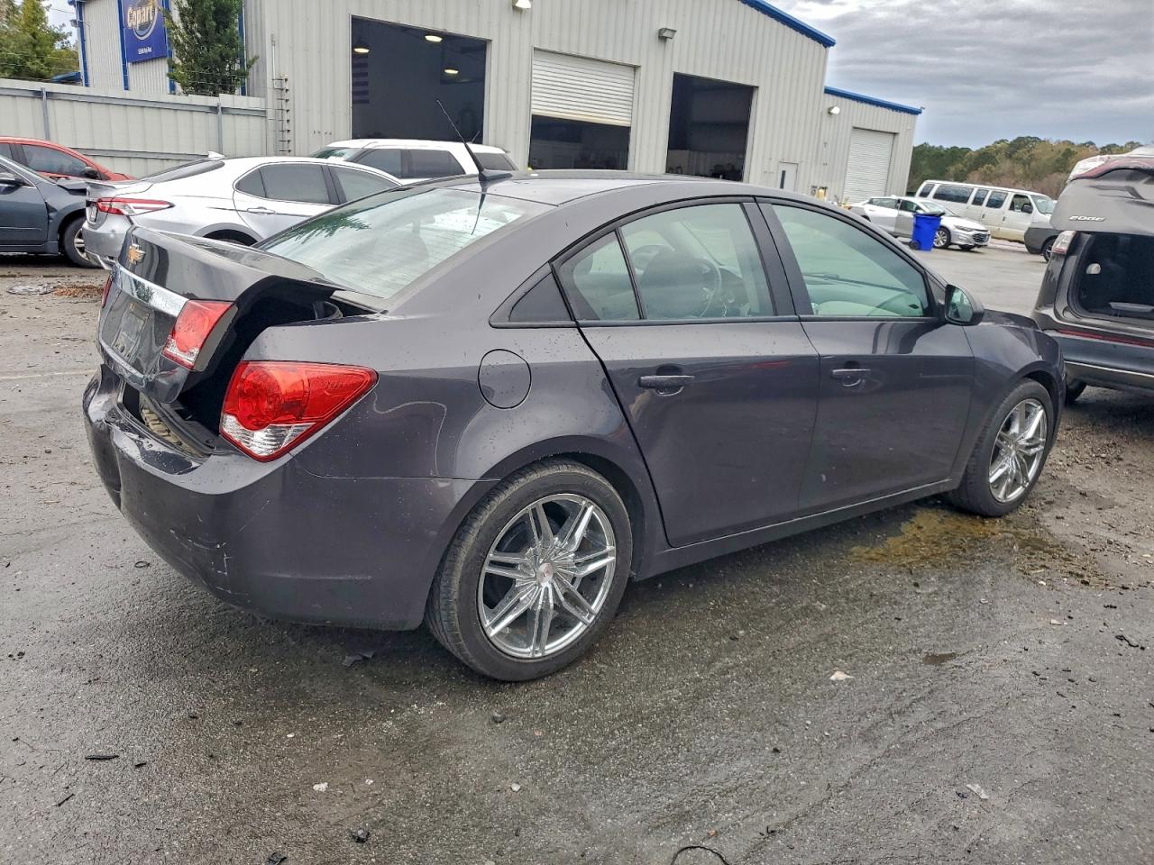 2014 CHEVROLET CRUZE LS photo 5