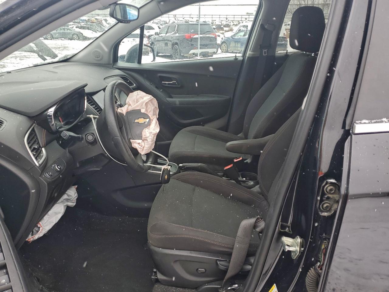 2020 CHEVROLET TRAX LS photo 13
