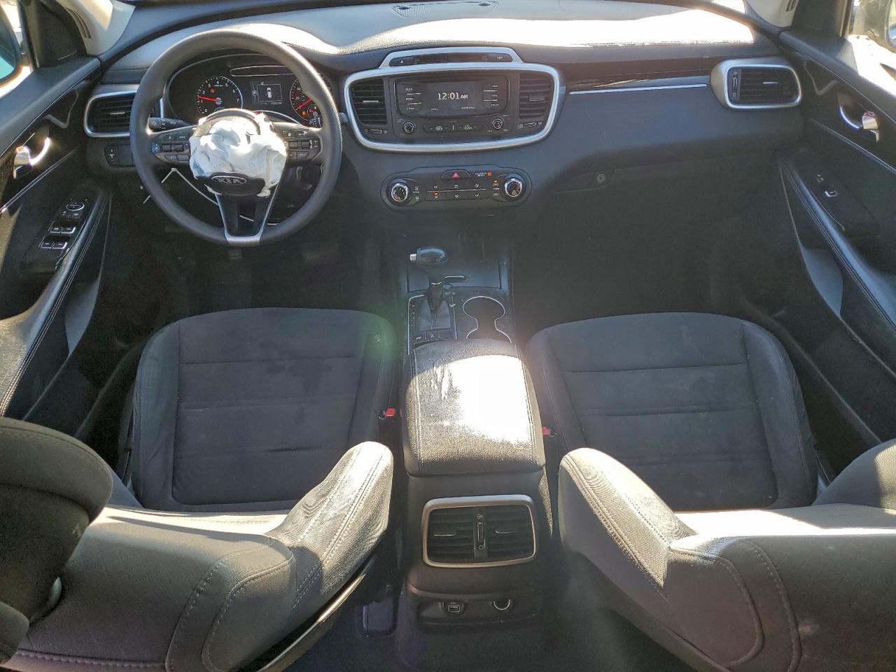 2016 KIA SORENTO LX photo 8