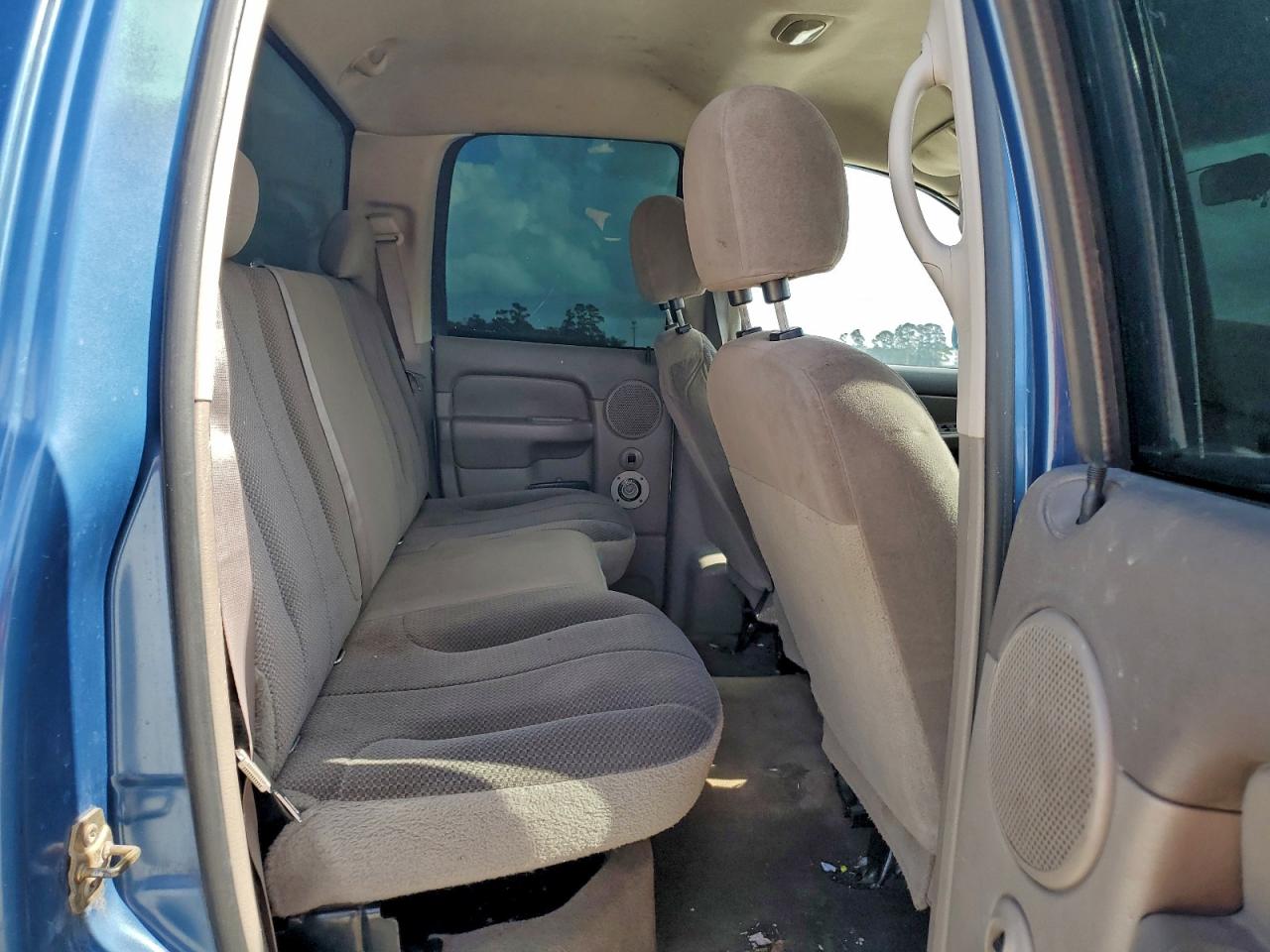 2004 DODGE RAM 1500 ST photo 10