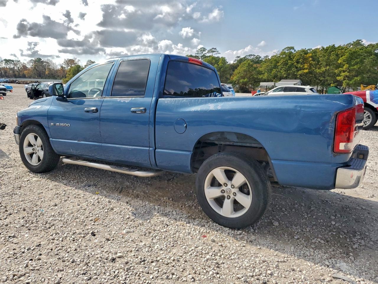 2004 DODGE RAM 1500 ST photo 2