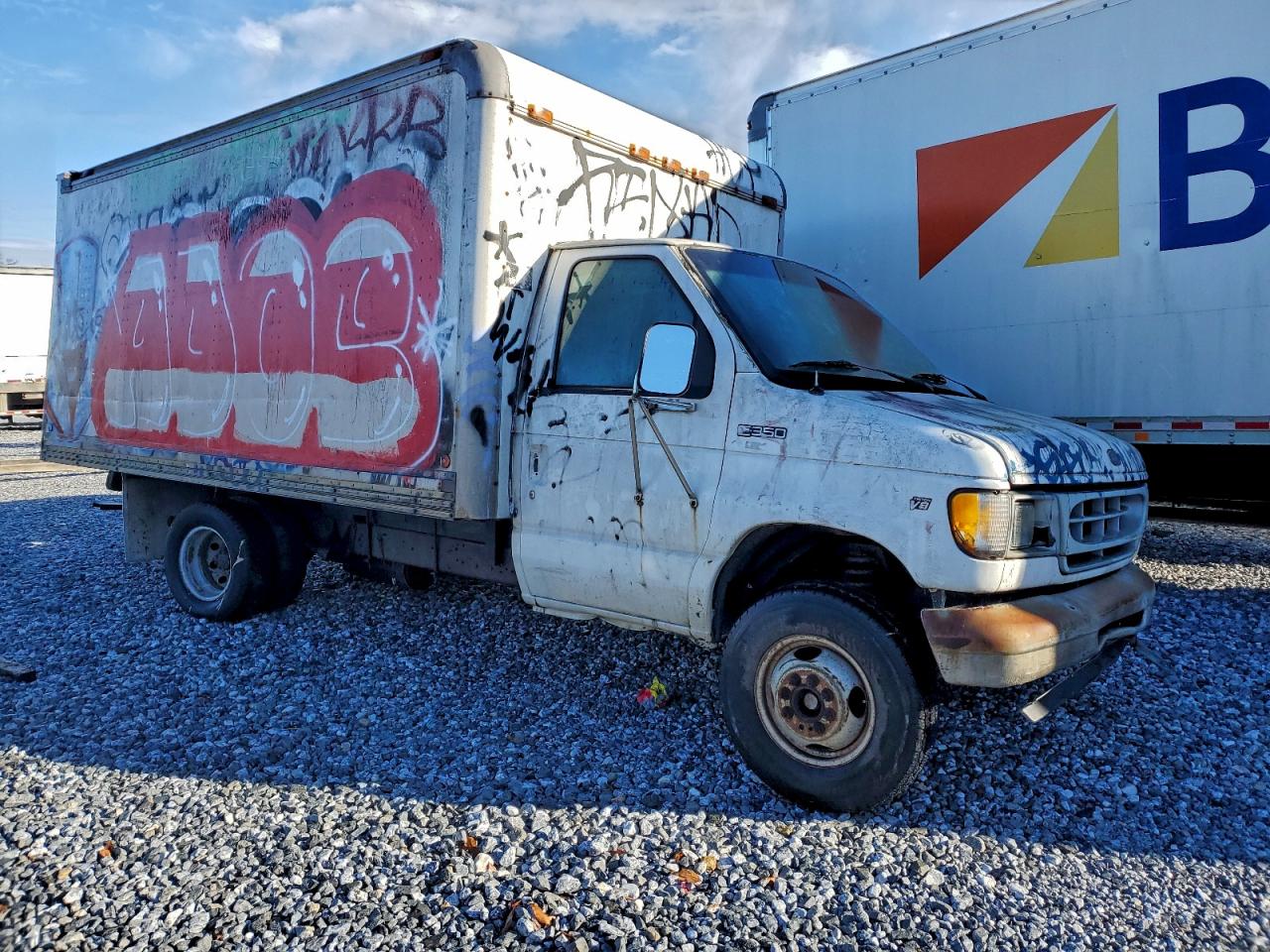 1998 FORD ECONOLINE E350 CUTAWAY VAN photo 4