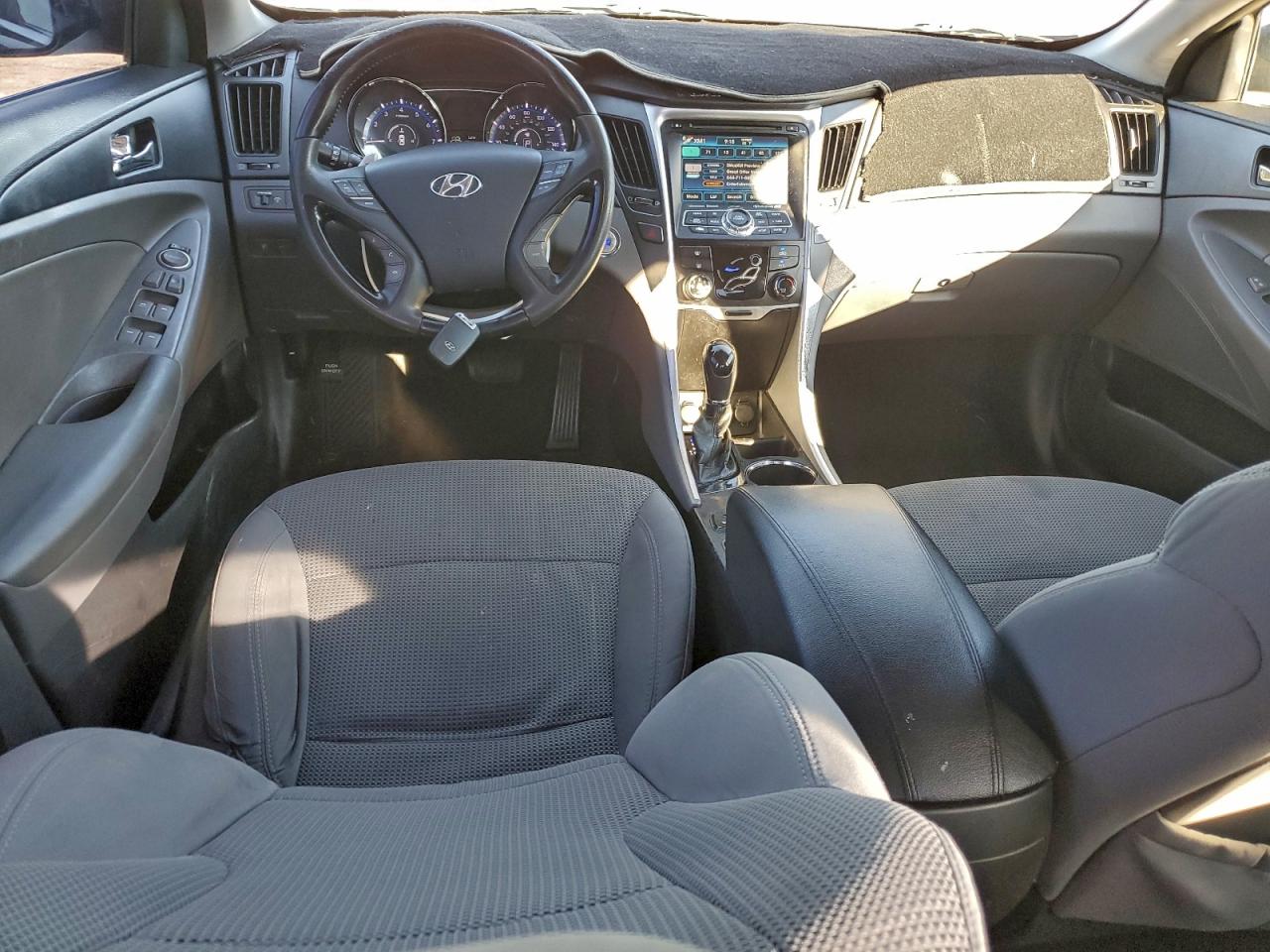 2013 HYUNDAI SONATA SE photo 22