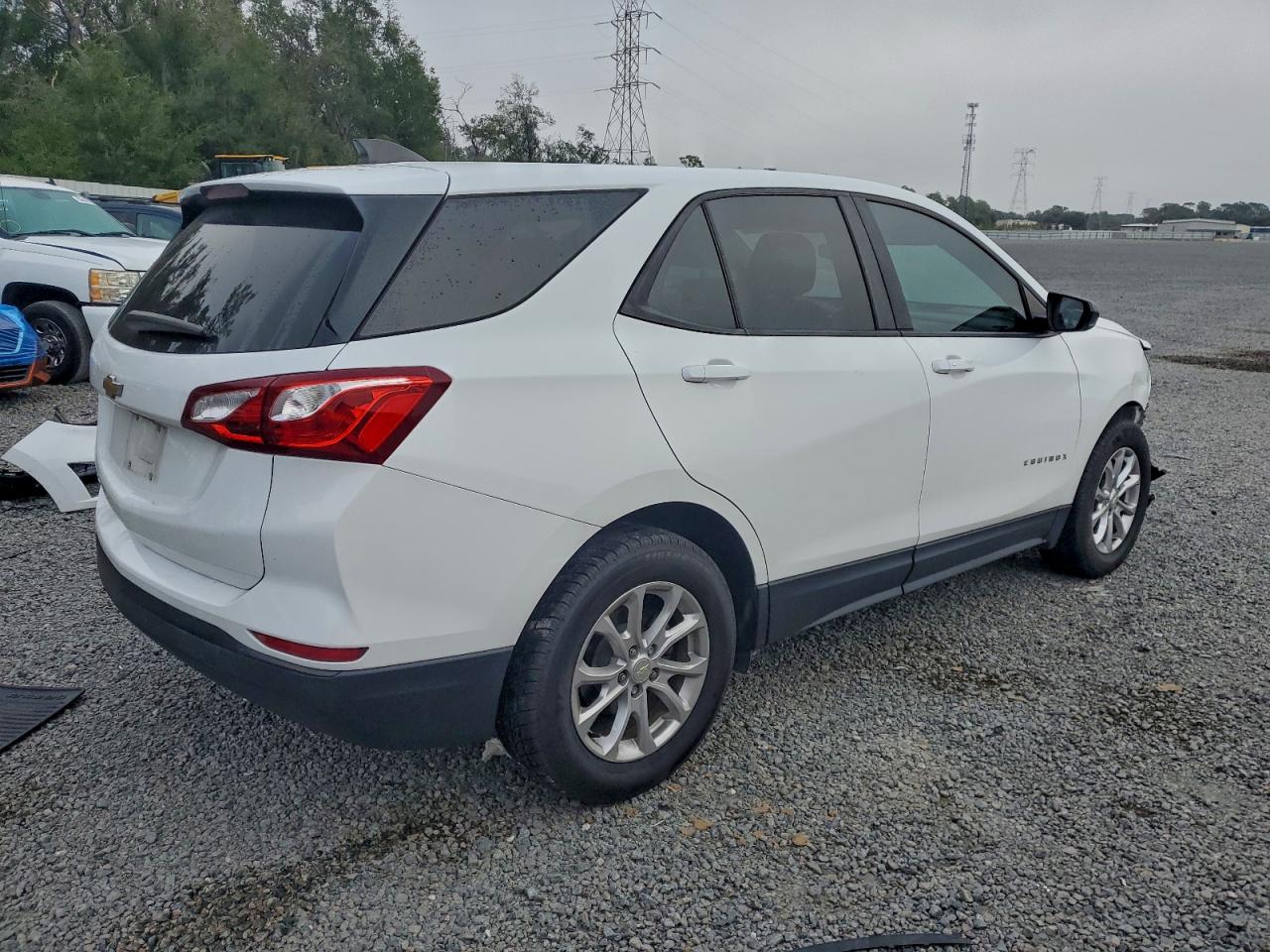 2020 CHEVROLET EQUINOX LS photo 5