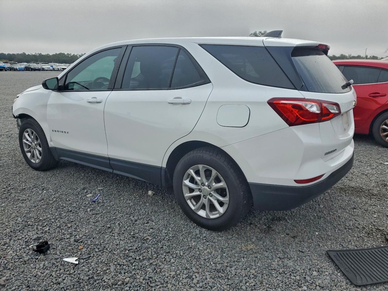 2020 CHEVROLET EQUINOX LS photo 3