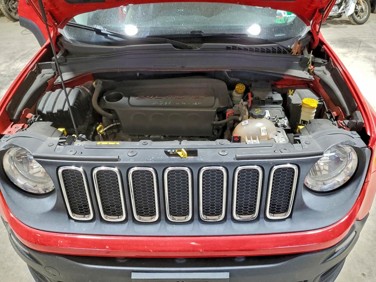 2015 JEEP RENEGADE SPORT photo 34
