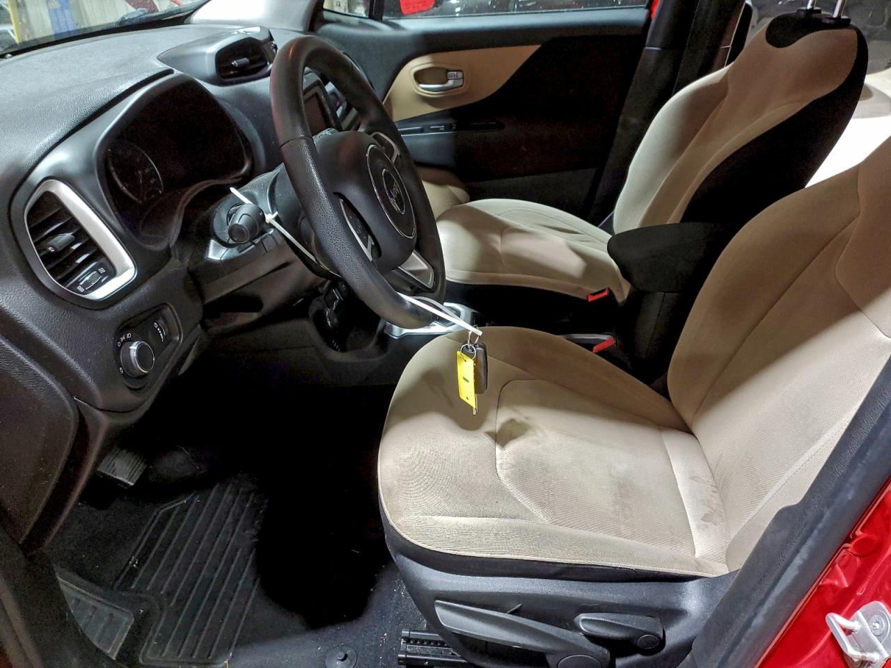 2015 JEEP RENEGADE SPORT photo 19