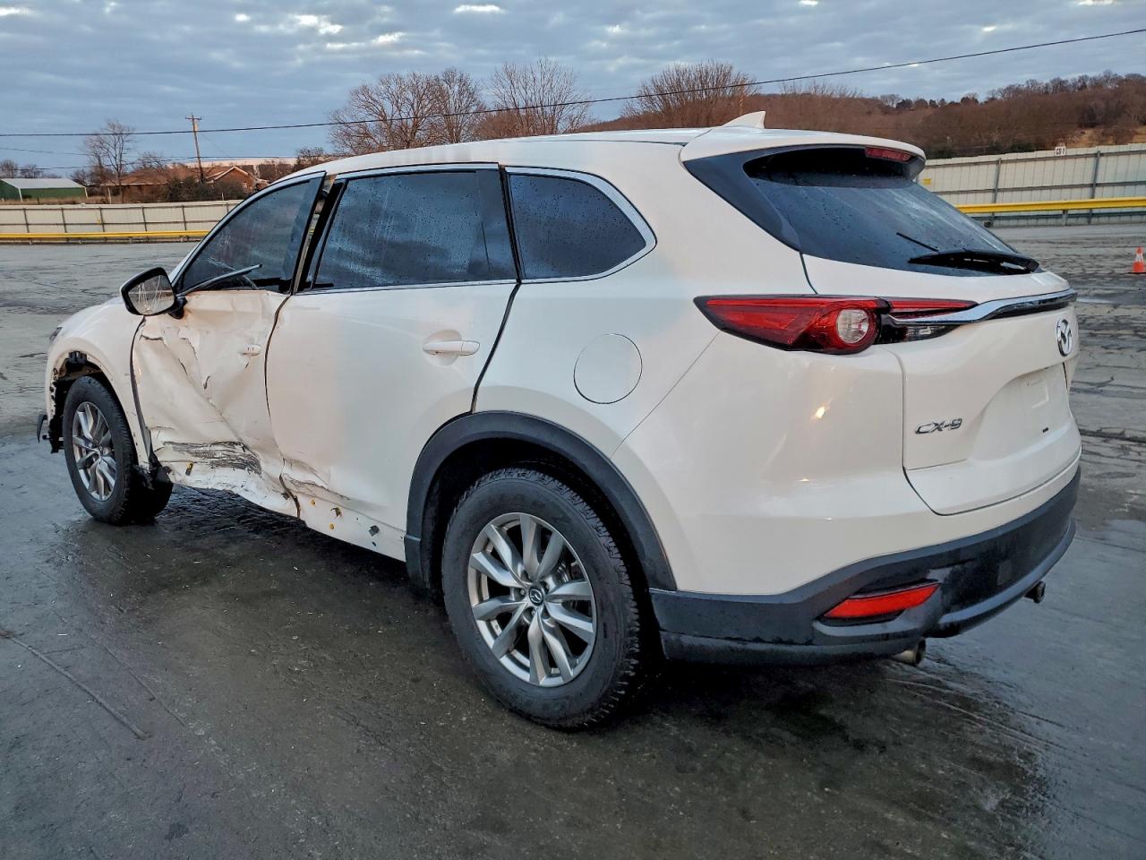 2018 MAZDA CX-9 TOURING photo 4