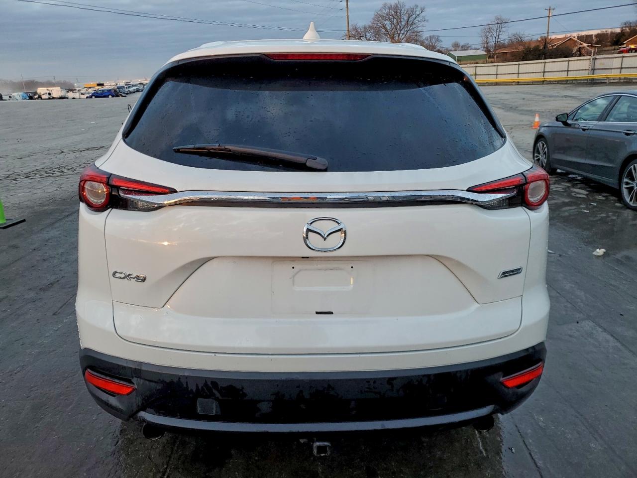 2018 MAZDA CX-9 TOURING photo 16
