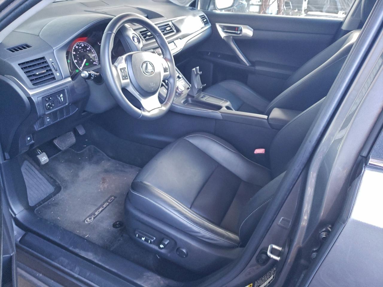 2012 LEXUS CT 200 photo 19