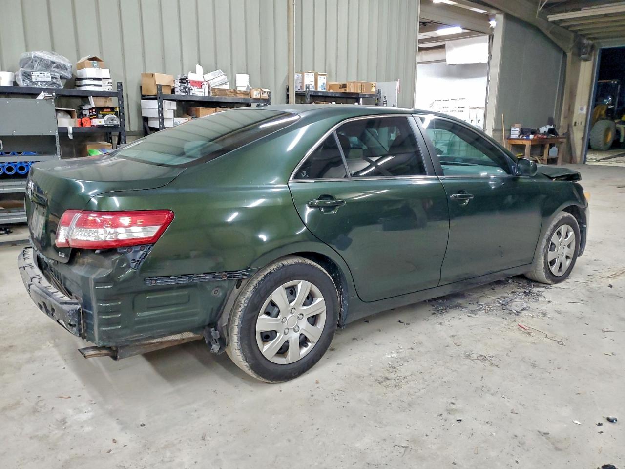 2011 TOYOTA CAMRY BASE photo 5