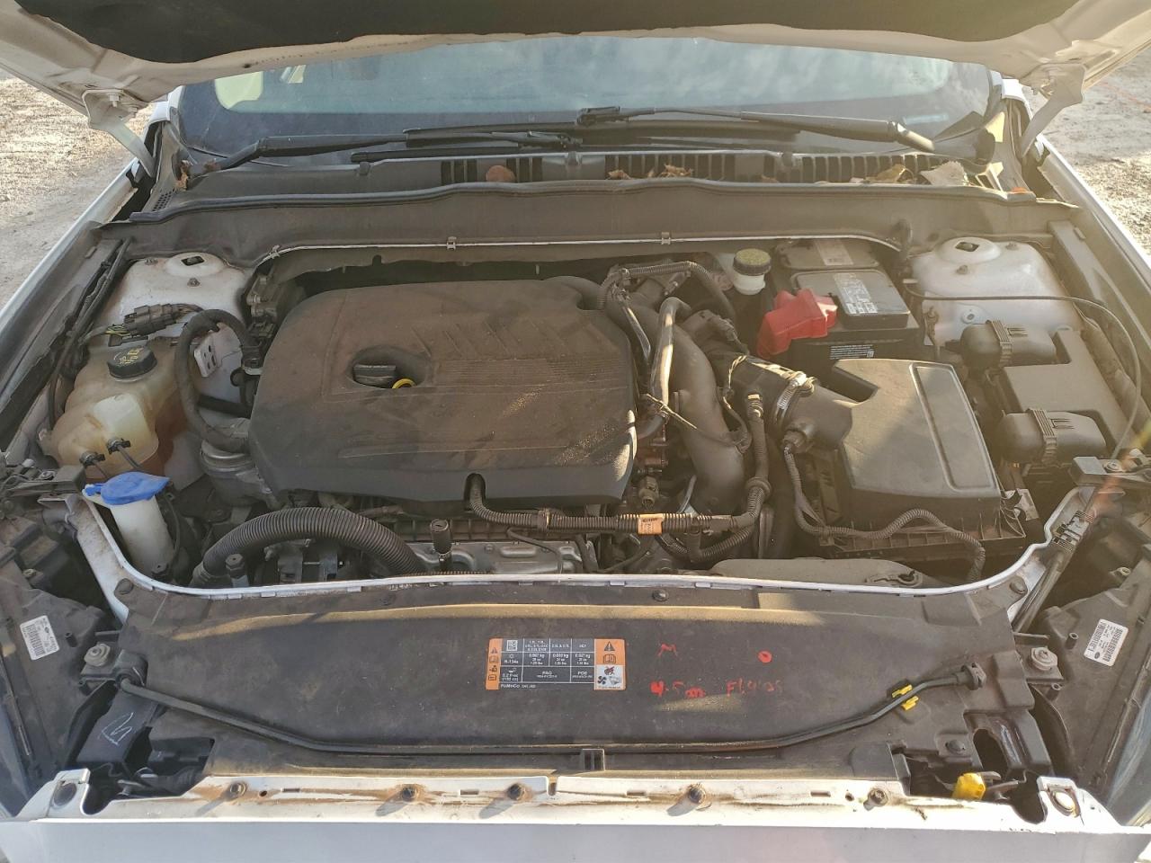 2014 FORD FUSION SE photo 30