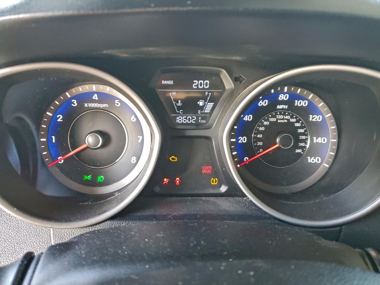 2016 HYUNDAI ELANTRA SE photo 9