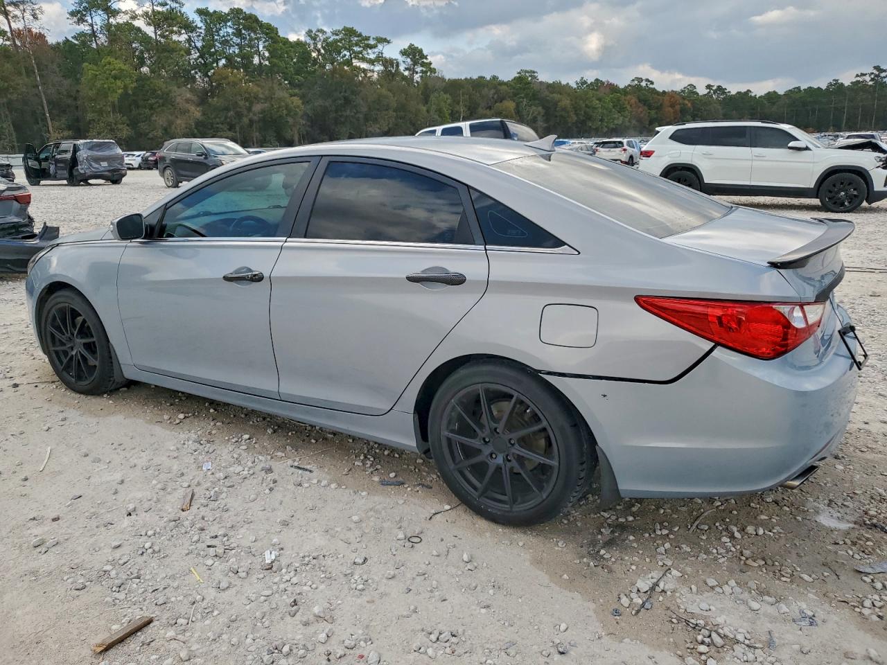 2011 HYUNDAI SONATA LIMITED 2.0T photo 3