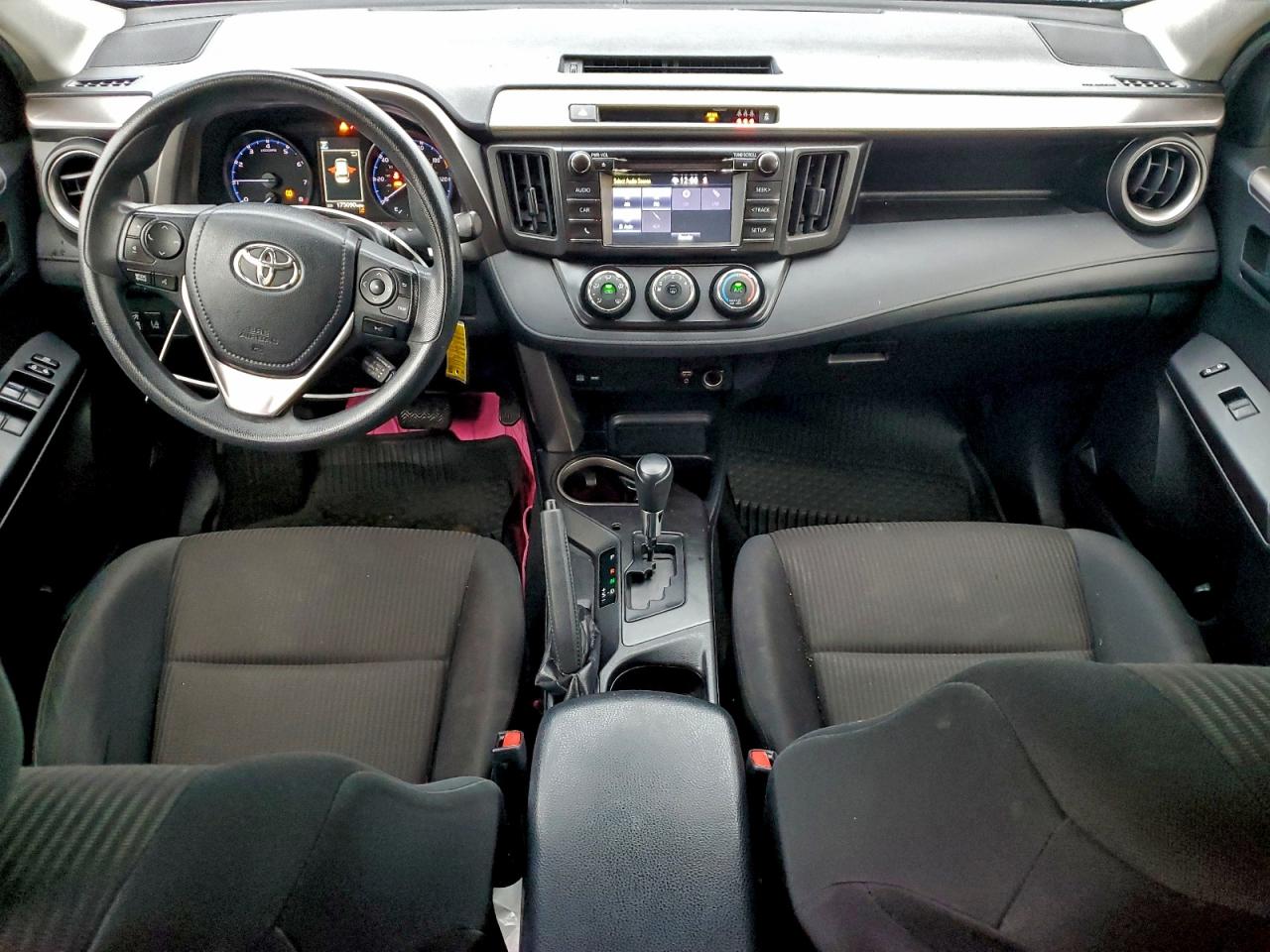 2018 TOYOTA RAV4 LE photo 8